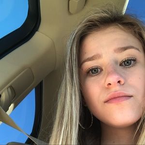 Meet your Posher, Gracie